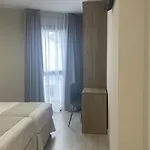 Urban 3*